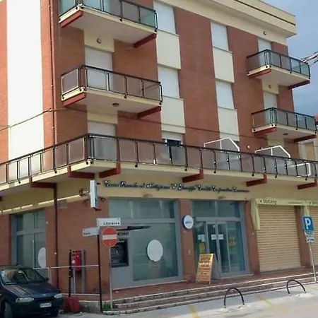 Appartamento Marcelli, Trilocale In Centro A Soli 20 Mt Dal Mare Marcelli